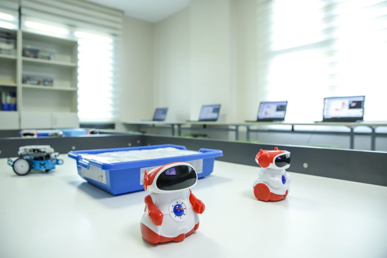 Süleyman Demirel Kampüsü Kodlama ve Robotik Atölyesi